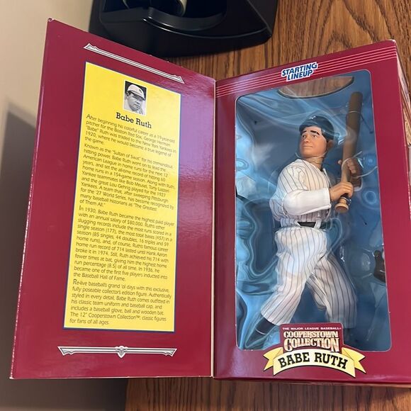 😊3/$30 Starting Lineup Cooperstown Collection Babe Ruth NIB Collectable item - Picture 3 of 9